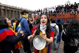 Será general y funcionará a partir de las 11:00 p.m. El Alcalde Bogota Decreta El Toque De Queda Tras Las Protestas Masivas Y Duque Promete Dialogo Social Internacional