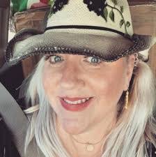 Kim Postma's Instagram, Twitter & Facebook