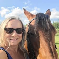 Pauline Jarrett's Instagram, Twitter & Facebook