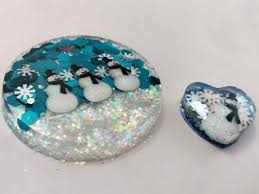 More details angel ornament made of resin. How To Make An Easy Diy Resin Ornament Christmas 2021