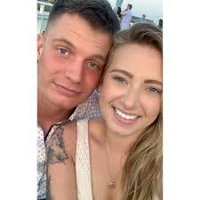 Victoria Lowe's Instagram, Twitter & Facebook