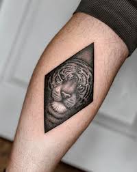 Small tattoos are appealing for many reasons, and it's little wonder they are gaining in popularity. Greatest Tattoo Ideas For Men In 2021 Tattoo Stylist