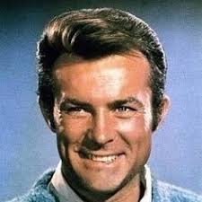 Milo Janus (@moveoverbutter)