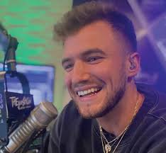 RADIO'S 30 AND UNDER SUPERSTARS