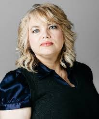 Darlene Dickens's Instagram, Twitter & Facebook