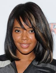 I love the short layers at the front of this angled bob. Short Bob Weaves Hairstyles Hairstyles Vip