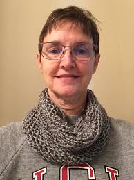 I tried my first stretchy cast off for the cuff!! So pleased although it  needs refining and adapting a bit more. Happy to be a beginner 🥰