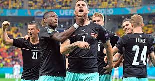 Alaba versucht den mund von arnautovic zuzuhalten foto: North Macedonia Wants To See Punishment For Marko Arnautovic After Insults And Racism European Football Championship Archysport