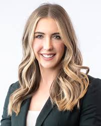 ✨We're excited to welcome Dr. Lauren Shegos to our practice! A  board-certified dermatologist and member of the American Academy of  Dermatology, Dr. Shegos served as chief resident during her residency at  OhioHealth