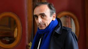 Voilà qui satisferait beaucoup de patriotes à courte vue ainsi que toute l'équipe de la droite kasher, goldnadel. Eric Zemmour Et L Affront Fait Au President