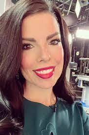 Elaine Woolwine's Instagram, Twitter & Facebook