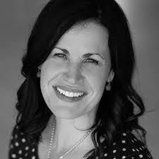 Liz Murdock's Instagram, Twitter & Facebook