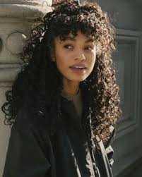 Beauty points sammeln & mit der douglas beauty card von exklusiven vorteilen profitieren. Curly Hair Fringe