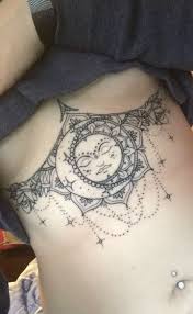 My New Sternum Tattoo Check Out My Artists Tattoo Page On Facebook For A Detailed Video Unterbrust Tattoo Tattoo Ornamente Underboobs Tatoo