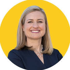 Alexandra Cooke's Instagram, Twitter & Facebook