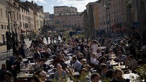 10pm curfew plus travel permitted within your province. Covid 19 France Lifting Lockdown Restrictions Early Starting With Nationwide Curfew World News Sky News