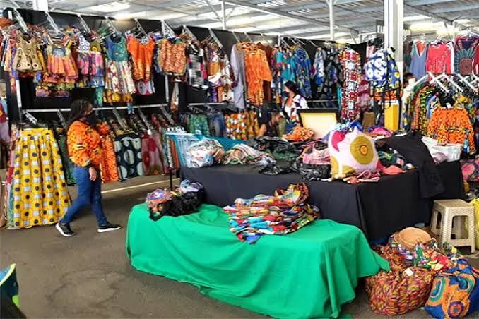 Rosebank Sunday Market | Shopping & Food Spot | Johannesburg