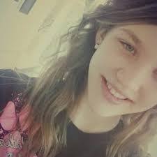 Amber Doan's Instagram, Twitter & Facebook