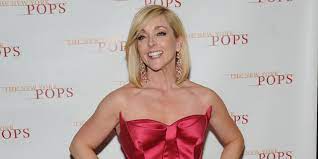 However, the two are not related. Jane Krakowski Net Worth 2020 Wiki Married Family Wedding Salary Siblings