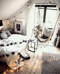 21 Amazing Artsy Teenage Bedroom Ideas Bedroomideasteenage Teenage Bedroom Hipster Bedroom Hipster Bedroom Decor Hipster Room