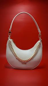 For the ladies making their mark #sachs #fashion #red #bold