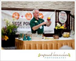 Let us help you create your happy place! Mike Zimmerman Did A Wonderful Program On Designing With Fresh Flowers At The Delaware Home Garden Show In Dover Www Jenm Garden Show Home And Garden Garden