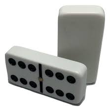 A set of dominoes will have anywhere from 28 to 190 pieces. Engraved Dominoes Home Laser Engraved Personalized Domino Sets