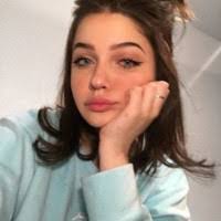 Valerie Holcomb's Instagram, Twitter & Facebook