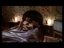 Twenty five years after its controversial inception at the cannes film ethel (valerie kaprisky) runs out on her alcoholic father (patrick bauchau) to pursue a career as an actress in paris. Valerie Valerie Kaprisky Nude La Femme Publique The Public Woman 1984 Watch Online Valeri Kapriski Publichnaya Zhenshina Daftsex