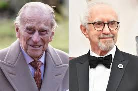 È disponibile su netflix dal 4 novembre, parla del regno the crown è una serie tv originale di netflix incentrata sulla vita della regina elisabetta ii d'inghilterra, che la serie inizia con il matrimonio tra elisabetta e il principe filippo nel 1947, e il secondo insediamento come. The Crown Jonathan Pryce Sara Il Principe Filippo Nelle Ultime Due Stagioni