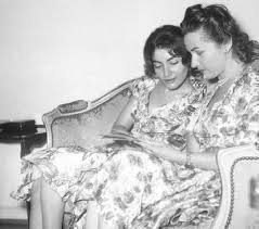 فوزية وبنتها شاهيناز بنت محمد رضا