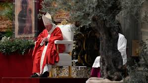 Para ayudar con la parroquia maria de caná, estos son los datos. El Papa Celebro La Misa Del Domingo De Ramos En La Basilica De San Pedro Vacia