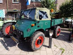 File:Old Mercedes-Benz Unimog.JPG - Wikimedia Commons