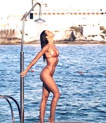 Helen Owen - Free sexy pics, galleries & more at Babepedia