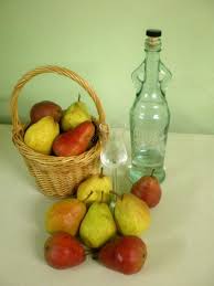 Distiller Une Eau De Vie Williams Exceptionnelle Eau De Vie Alcool De Poire Jus De Poire