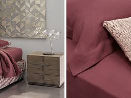 Il letto mandarine sommier flou è una delle più esclusive soluzioni della firma, specialista del riposo, capace di assicurare comfort, funzionalità e un design unico. Letto Design Con Gambe Sommier Mandarine Flou A Prezzo Ribassato