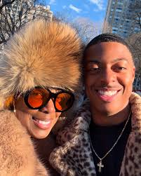 Strolling through the city that never sleeps 🌆