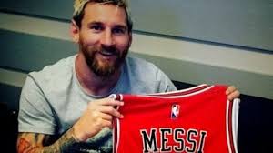 Hoy, en su cumpleaños saludamos a la leyenda que lleva la esencia. Hziqrne7dizpym