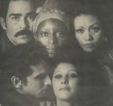 TEATRO PUERTORRIQUEÑO Teatro nacional e Internacional “La carreta” Autor:  René Marqués Adaptación: Raúl Sanchez Actores: Pedro Orlando Torres, Aidza  Santiago, Bryan Lebron, Leru Ruíz, Noah Seda, Edel Ramírez, Carla Alvarado,  Robert Rodríguez,