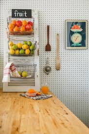15 Conseils D Entreposage Pour Conserver Vos Fruits Et Legumes Frais Plus Longtemps Volets Diy Cuisine Americaine Idee Rangement Cuisine