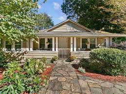 38 Hibernia St Asheville Nc 28801 Mls 3443718 Zillow North Carolina Homes Zillow Patio