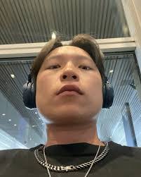 Wayne Shao's Instagram, Twitter & Facebook