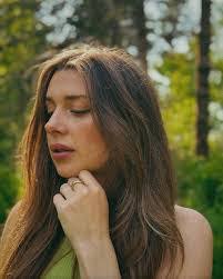 Ashley Roch's Instagram, Twitter & Facebook