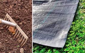 Dewitt 6 x 300 feet contractors select plus spunbound flatbonded polypropylene landscape fabric home weed barrier, gray. Best Weed Barriers 2021 Buying Guide Garden Lovers Club