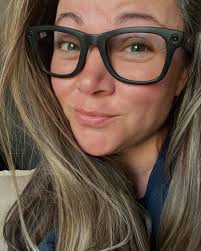 Can anyone recognize the person in the Meta Smart glasses video?