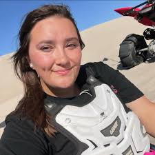 Any recommendations for a horse farrier near 163rd and dale. Looking to get  two horses trimmed.