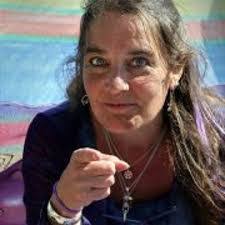 Denise Brownlee's Instagram, Twitter & Facebook