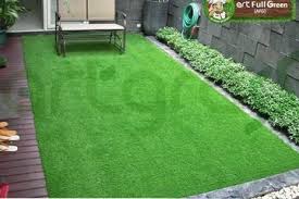 Rumput sintetis mempunyai banyak kelebihan dibandingkan rumput asli. Rumput Sintetis Taman
