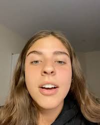 ⭐️SENIOR SPOTLIGHT⭐️ the second featured senior of the day is another one  of our captains, Sarah Kelley. Swipe to see some messages from the team💙