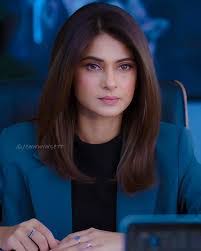 Jennifer Winget's Instagram, Twitter & Facebook